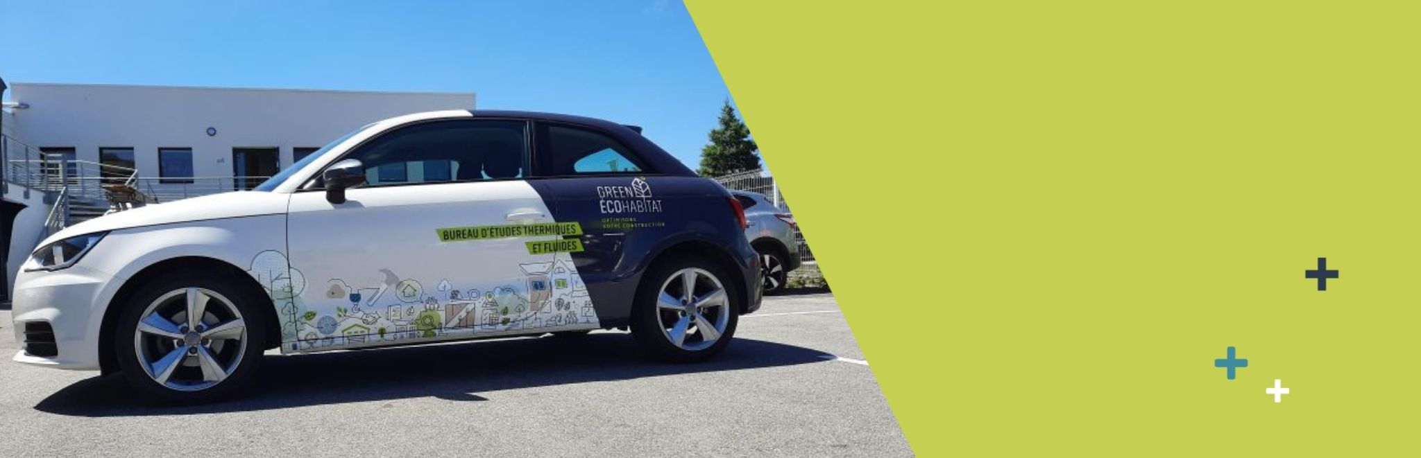 nouvelle voiture logotypée pour green eco habitat